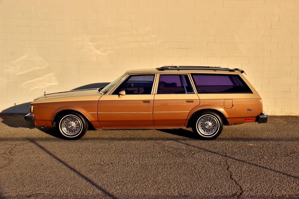 Sell used NO RESERVE 1981 BUICK REGAL ESTATE WAGONVERY RAREEXTRA CLEANLOW MILES in Rialto